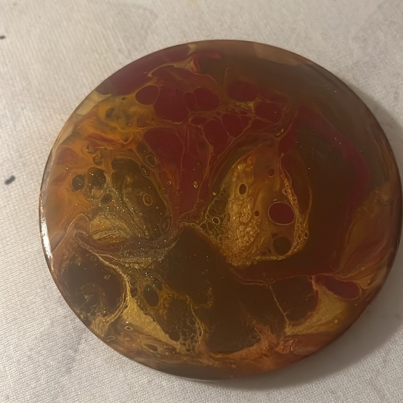 Handpoured Ceramic/resin coaster set - Picture 5 of 6